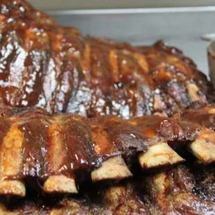 Big Al&apos;s Hickory-Smoked Beef Ribs