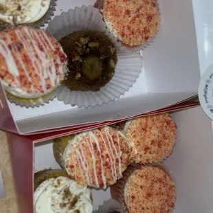 Cupcakes, Assorted, Yummy, Banana Pecan Cupcake, Strawberry Shortcake, Nilla Cupcake, Coconut Cream Vanilla Cupcake, Raspberry Shortcake,