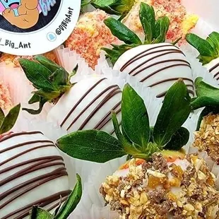 strawberries and chocolate covered strawberries