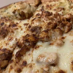 Blacken Chicken Alfredo pizza