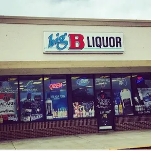 the front of a liquor store