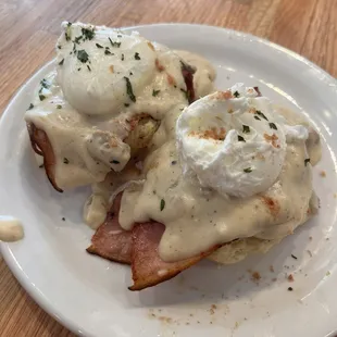 Egg&apos;s benedict