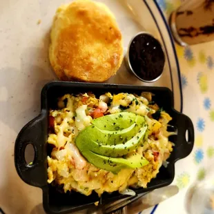 Yard work skillet with biscuit