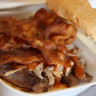 BBW sandwich (brisket, pulled pork, bacon)