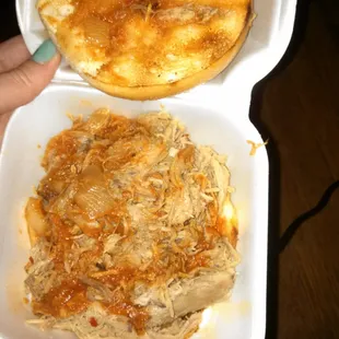 The meat was nothing but cooked pork- no dry rub/salt/pep or anything. Flavorless except for the small amount of sauce put on.