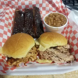 Combo - 3 ribs, 2 sliders, choice of one side. (One chicken, one pork slider)