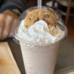Cookie milk shake