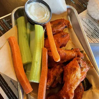1 Lb. Chicken Wings