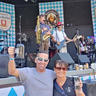 PROST to the musical stylings of the Kalifornia Krauts.