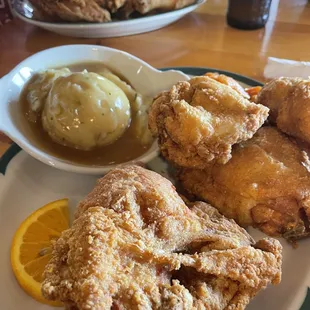 Broiled chicken with mashed potato's