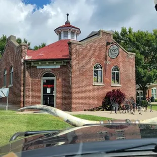 Great looking building