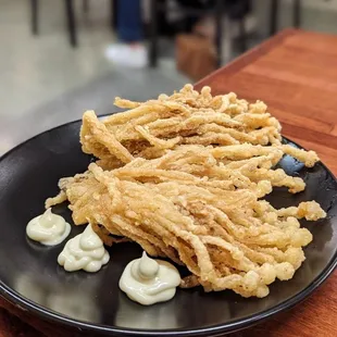 Fried enoki