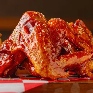 food, chicken wings and fried chicken