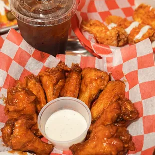 chicken, food, chicken wings, chicken wings and fried chicken, fried chicken, poultry, fried chicken wings, bbq chicken, bbq wings