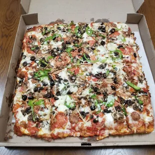 Sicilian combo.  Pissa is soooo heavy... like carrying a toddler! Haha