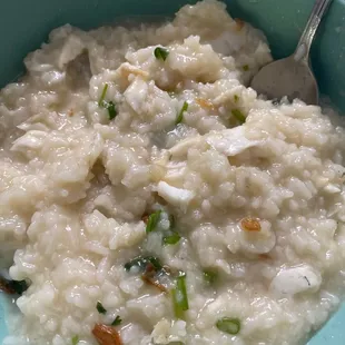 This is not rice porridge, the consistency is more of a pudding. The flavor is not authentic and all you can taste is salt.