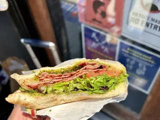 La Noísette Cafe and Delí