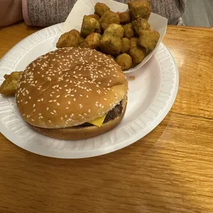 Cheeseburger with okra