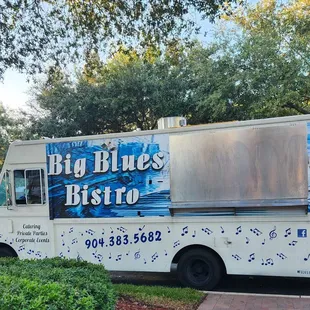 a big blue's bistro truck