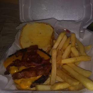 Hmmm bacon-cheeseburger