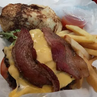 Bacon cheeseburger