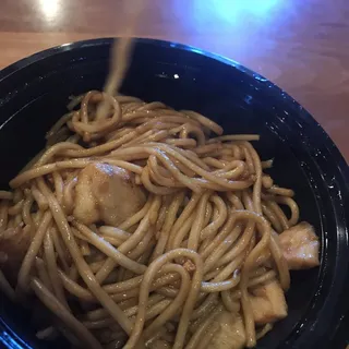 Chicken Lo Mein