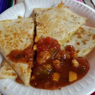 Quesadilla with Chicken and peach mango salsa on the side