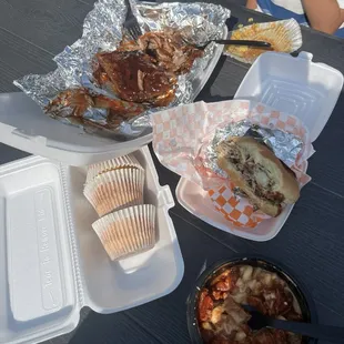 Ribs, pulled pork, chilli Mac, cornbread