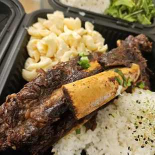 Big Bros Hawaiian Grill