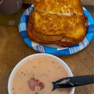 Tomato Artichoke Soup