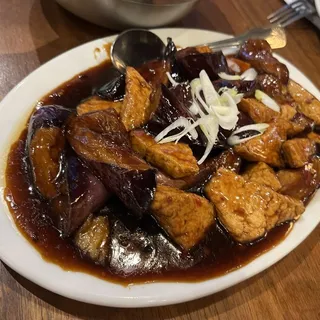 Garlic Egg Plant with Tofu