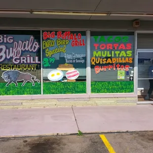 American Traditional Food along with Mexican classics. Tortas, mulitas, fajitas, tacos, and burritos. Visit and try them!