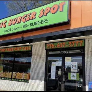 As casual as it gets restaurant connected to a gas station, don&apos;t let that stop you!