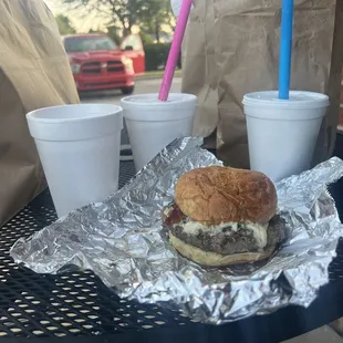 Black &amp; Blue Cheeseburger