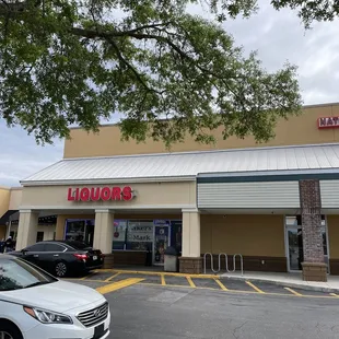 By the Tijuana Flats next to Ol' Lucky's. Apparently, you can just stop on the road and run in. People are lazy!!!