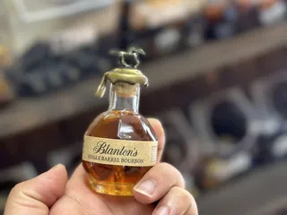 Signature Wine And Liquor