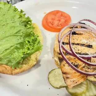 Grilled salmon sandwich