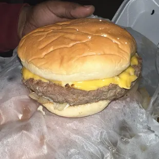 1/2 Lb. Homemade Cheeseburger Combo