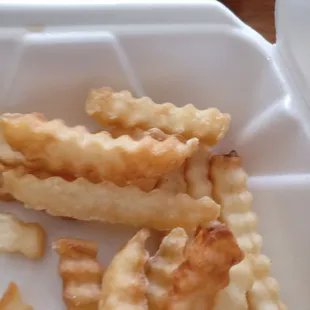 Crinkle cut fries....not recommended.
