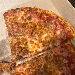 14&quot; Beef pizza