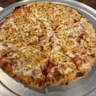 Pineapple pan pizza with "light" sauce