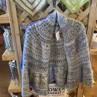 High-quality hand knit shawl