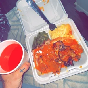 Combo Dinner Mac &amp; Cheese Green Beans and their house made fruit punch