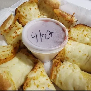 Garlic bread with cheese