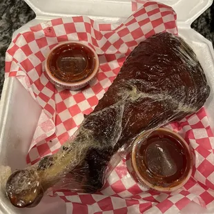 Turkey leg, yum! I've been craving a turkey leg so much and this was definitely worth it!