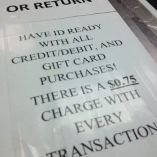 a sign stating that there are no exchange or return