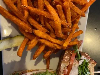 Phil's Filling Station Grill