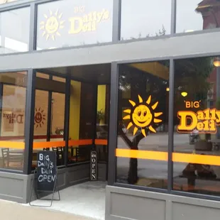 Dally's Downtown front facing 2nd St.