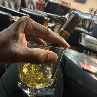 Nub by Oliva &amp; 1792 bourbon.
