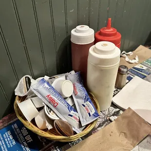 Table condiments